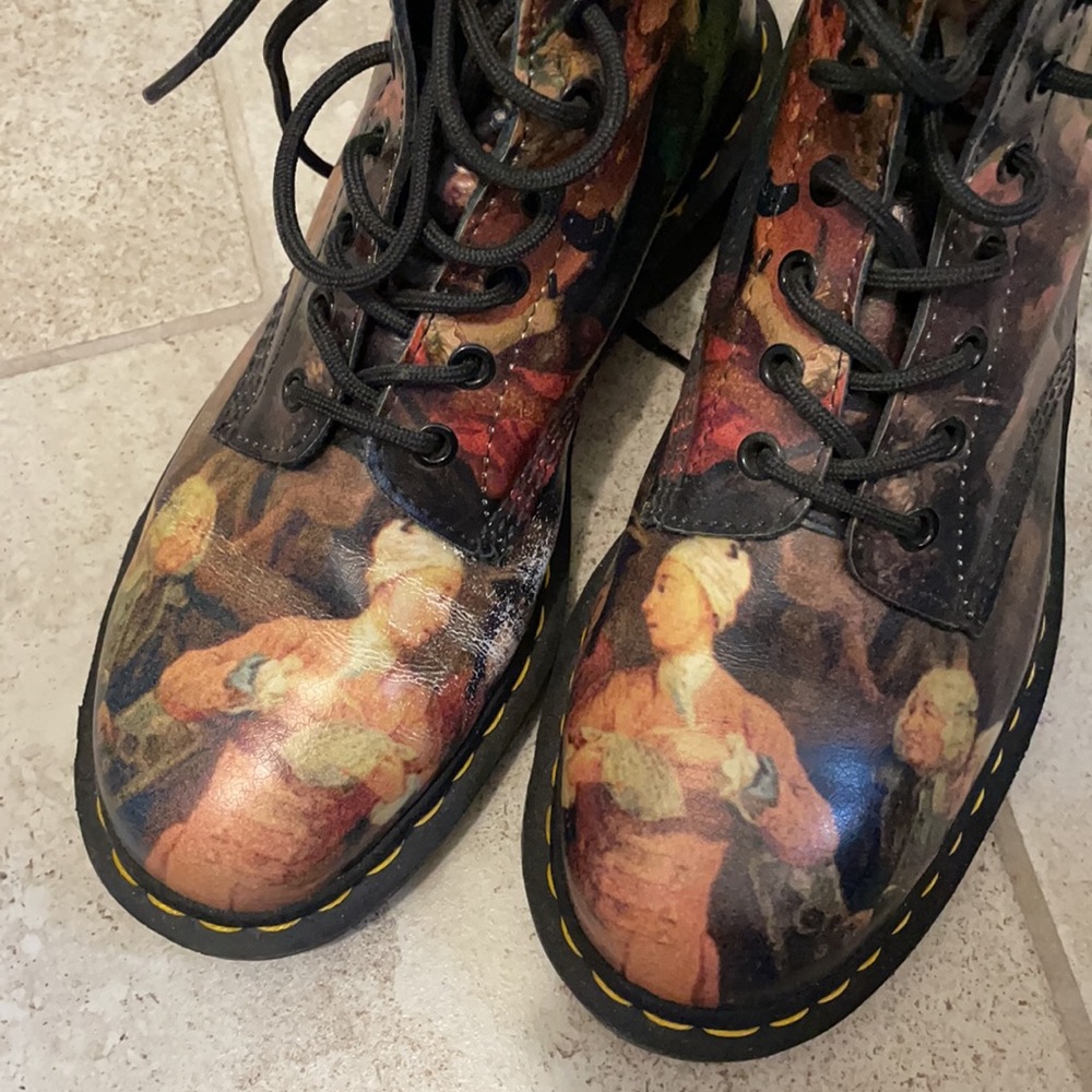 Dr. Martens WILLIAM HOGARTH PASCAL 1460 Boots - Picture 8 of 16